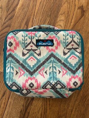 Kavu Aztec Lunch Tote in Teal, Pink, Black, Cream
